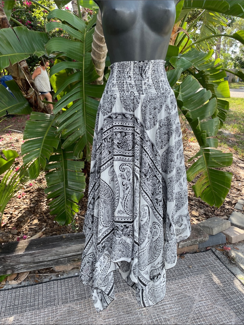 bandanna, print handkerchief, hem-sheer, asymmetric skirt